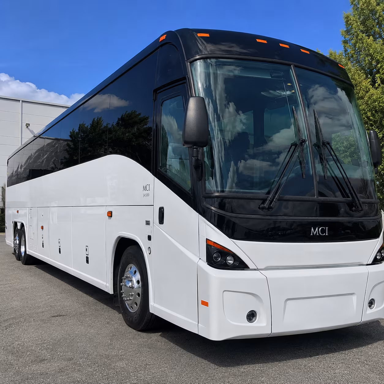 hawthorne charter bus rental exterior